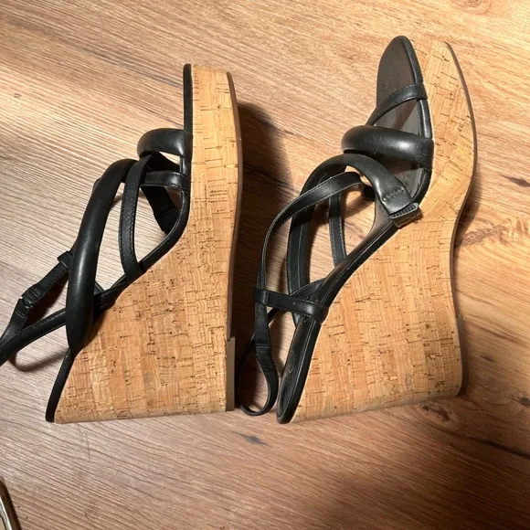 Jessica Simpson leather strappy sandals, size 10 - Picture 3 of 4